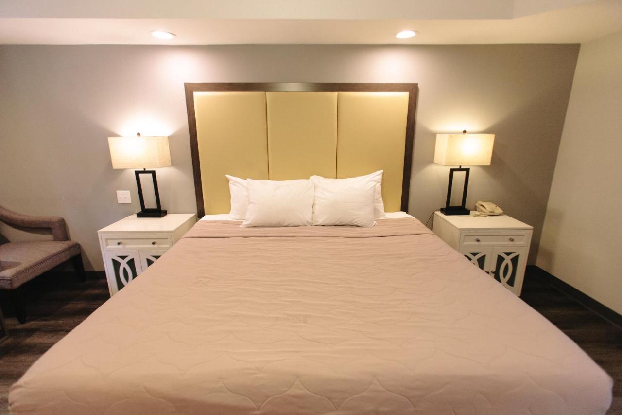 הלן Riverbend Motel & Cabins מראה חיצוני תמונה